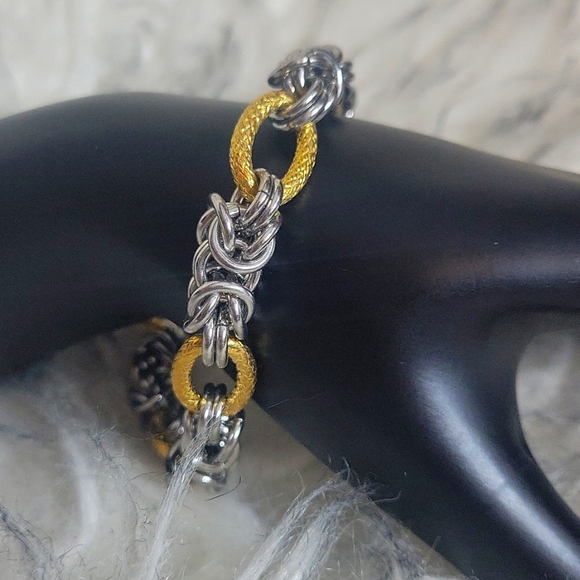 Bracelet - mixed metal - Picture 2 of 3